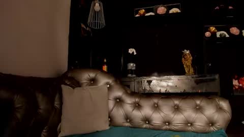 heellboy_ online show from November 2025 03:32:02 AM