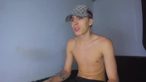 heellboy_ online show from May 2026 03:44:02 AM