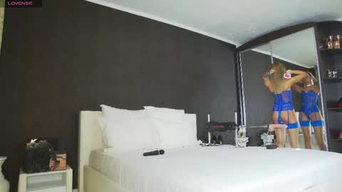 Helen online show from November 2025 06:41:02 PM