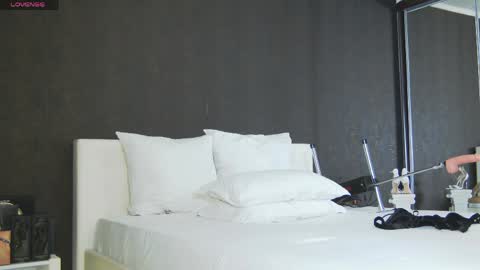 Helen online show from April 2026 02:03:01 PM