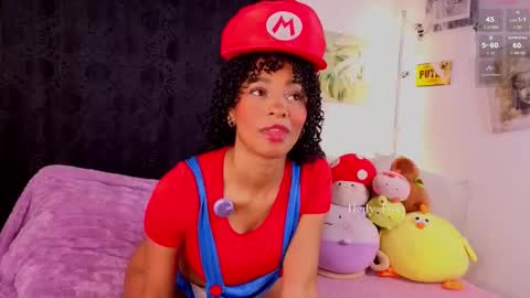 Snapshot of heily_fox chatting on October 2025 06:28:02 AM HEILY online show from October 2025 06:28:02 AM