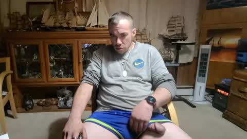 xxScubaStevexx online show from April 2026 06:47:02 AM