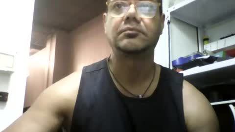 Snapshot of heistt chatting on August 2026 05:00:02 PM Heist Stein online show from August 2026 05:00:02 PM
