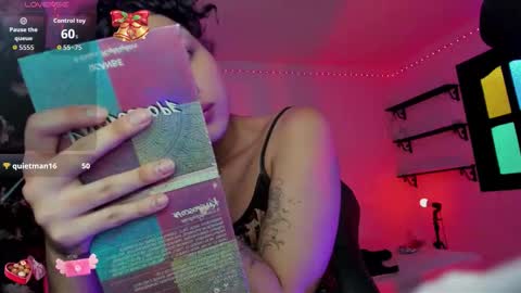 Snapshot of heka_prudence chatting on February 2026 10:44:01 PM Heka Prudence online show from February 2026 10:44:01 PM