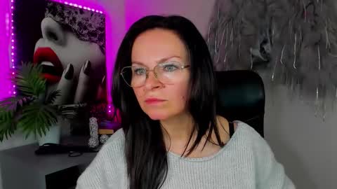Snapshot of helen_79 chatting on April 2026 03:15:01 PM Helen online show from April 2026 03:15:01 PM