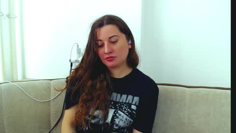 helen_adams_ online show from December 2024 08:56:01 AM