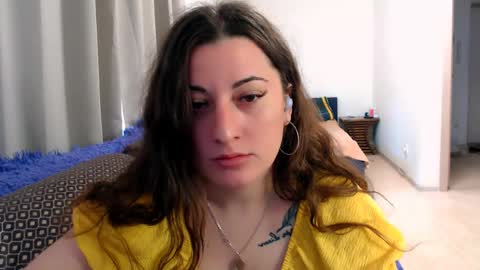 helen_adams_ online show from May 2026 07:15:01 AM