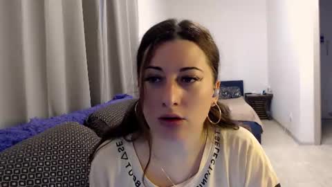 Snapshot of helen_adams_ chatting on June 2026 05:51:02 AM helen_adams_ online show from June 2026 05:51:02 AM