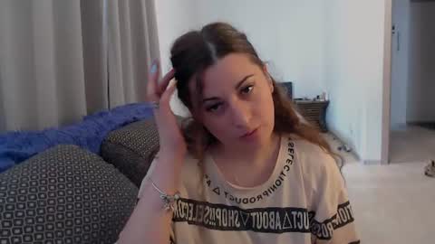 Snapshot of helen_adams_ chatting on June 2026 06:51:01 AM helen_adams_ online show from June 2026 06:51:01 AM