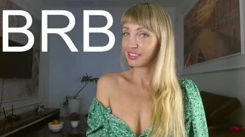 Snapshot of helen_bb chatting on February 2026 05:02:02 PM Helen online show from February 2026 05:02:02 PM