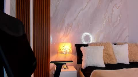 Helena Santos  online show from January 2026 07:38:01 PM