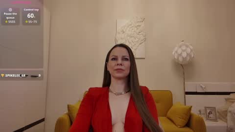 Snapshot of helenbenit chatting on April 2026 03:43:01 AM Helen online show from April 2026 03:43:01 AM