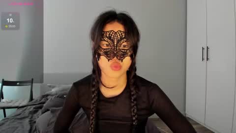 Hi I am Helen online show from June 2026 03:25:01 AM