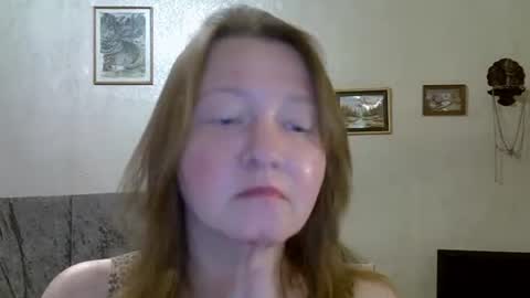 Snapshot of helgacharming chatting on June 2026 10:16:01 PM helgacharming online show from June 2026 10:16:01 PM