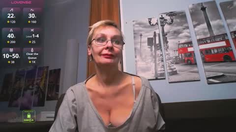 Helga online show from March 2026 03:42:01 PM