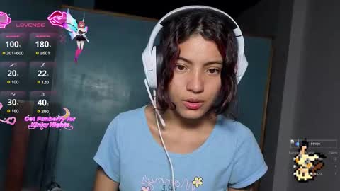 Snapshot of helia_n_amy chatting on October 2025 10:56:02 AM Helia Transfem and Amy online show from October 2025 10:56:02 AM