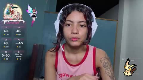 Snapshot of helia_n_amy chatting on November 2025 02:34:01 AM Helia Transfem and Amy online show from November 2025 02:34:01 AM