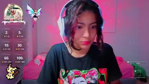 Snapshot of helia_n_amy chatting on November 2025 09:57:01 AM Helia Transfem and Amy online show from November 2025 09:57:01 AM