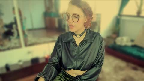 Heliconia online show from April 2026 10:45:01 PM