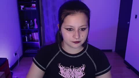 Snapshot of hell_dancer_ chatting on January 2025 12:04:01 AM Lexa online show from January 2025 12:04:01 AM