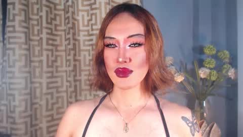 hellatarahathor online show from April 2026 12:53:02 PM