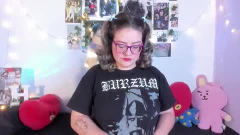 hellen online show from November 2025 05:32:02 AM