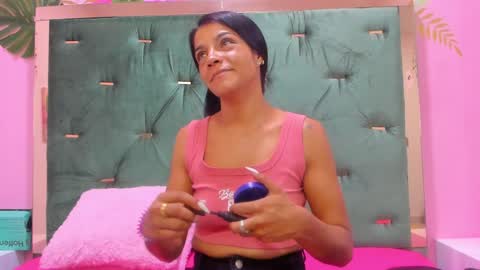 Hellen  online show from January 2025 01:25:02 PM