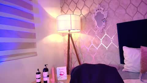 Snapshot of hellen_hell_ chatting on October 2025 03:55:02 PM Hellen online show from October 2025 03:55:02 PM