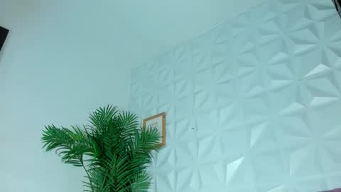 hellen     online show from October 2025 07:02:01 PM