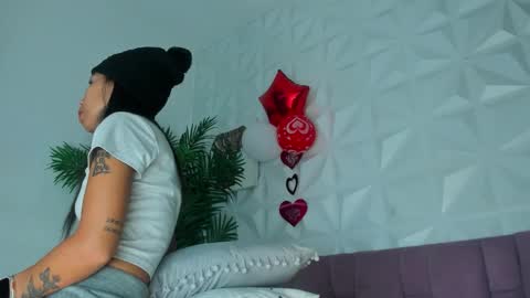 hellen     online show from February 2026 07:09:01 PM