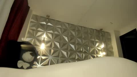 Hellen online show from November 2025 01:36:02 PM