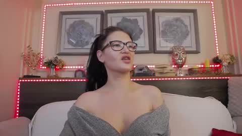    online show from March 2025 04:04:01 AM