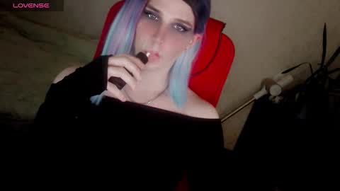 Helen Spellman online show from November 2025 07:02:02 PM