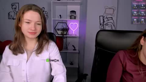 Snapshot of helli_belli chatting on January 2026 08:23:01 PM Helli online show from January 2026 08:23:01 PM