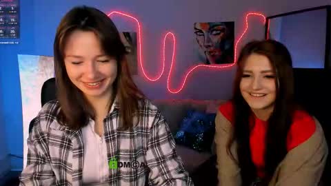 Snapshot of helli_belli chatting on January 2026 08:29:01 PM Helli online show from January 2026 08:29:01 PM