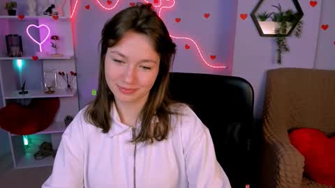 Snapshot of helli_belli chatting on February 2026 07:41:01 PM Helli online show from February 2026 07:41:01 PM