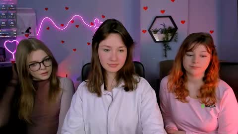 Snapshot of helli_belli chatting on February 2026 08:27:02 PM Helli online show from February 2026 08:27:02 PM