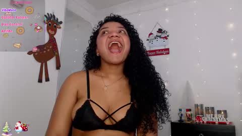 Candy online show from December 2025 09:33:01 PM