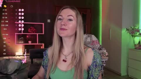 Alisia  Monday to Friday from 10 am to 4 pm GMT 2 online show from November 2025 08:35:02 AM