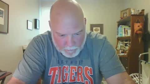 Snapshot of helloforfun111 chatting on October 2025 08:06:02 PM helloforfun111 online show from October 2025 08:06:02 PM