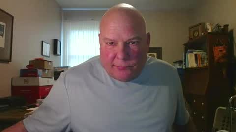 helloforfun111 online show from April 2026 07:58:02 PM