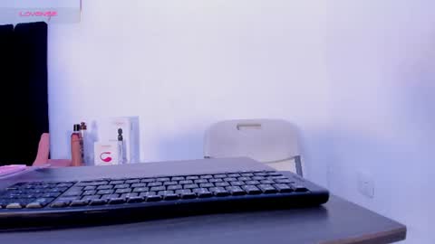 Snapshot of hellokitty38 chatting on August 2026 12:51:02 PM hellokitty38 online show from August 2026 12:51:02 PM