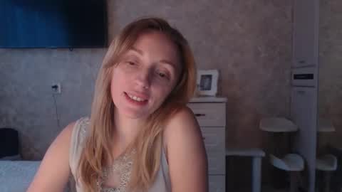 Snapshot of hellokittykaty chatting on November 2025 06:24:02 AM Victory online show from November 2025 06:24:02 AM