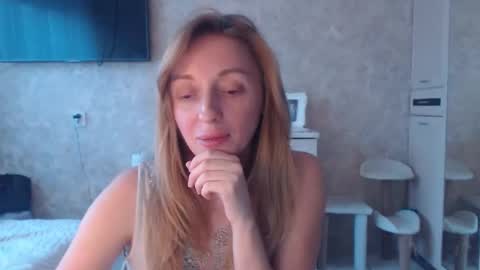 Snapshot of hellokittykaty chatting on November 2025 07:09:01 AM Victory online show from November 2025 07:09:01 AM