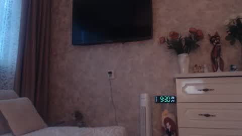 Snapshot of hellokittykaty chatting on December 2025 06:32:01 AM Victory online show from December 2025 06:32:01 AM