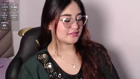 Zahira online show from October 2025 07:25:02 PM