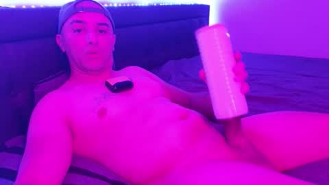 HENNIDRIP online show from November 2025 05:28:02 AM