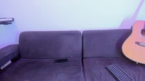 henrik_senn online show from April 2026 08:19:01 AM