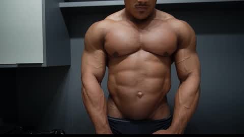 Snapshot of henrimusclee chatting on March 2026 09:40:02 PM Henri online show from March 2026 09:40:02 PM