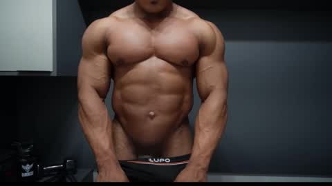 Snapshot of henrimusclee chatting on March 2026 10:36:01 PM Henri online show from March 2026 10:36:01 PM